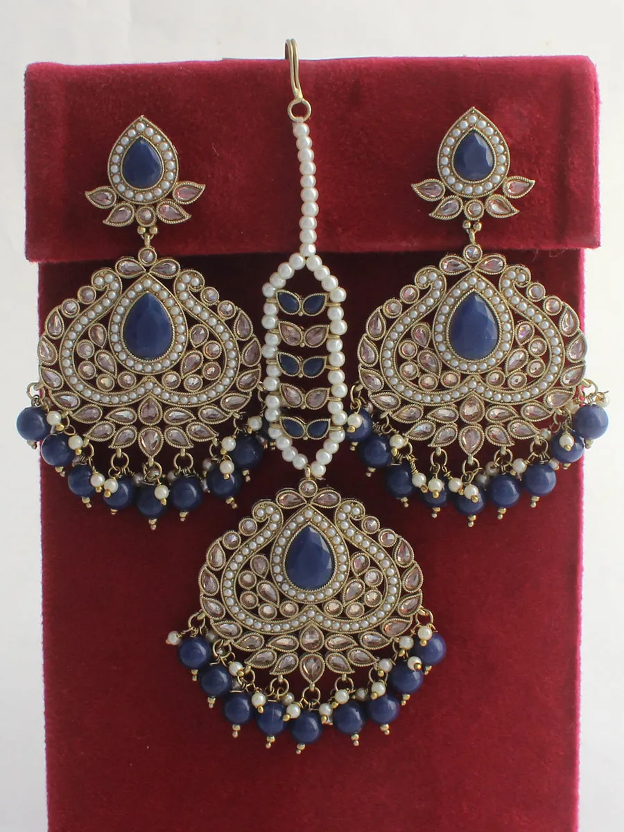 Akshita Earrings & Tikka