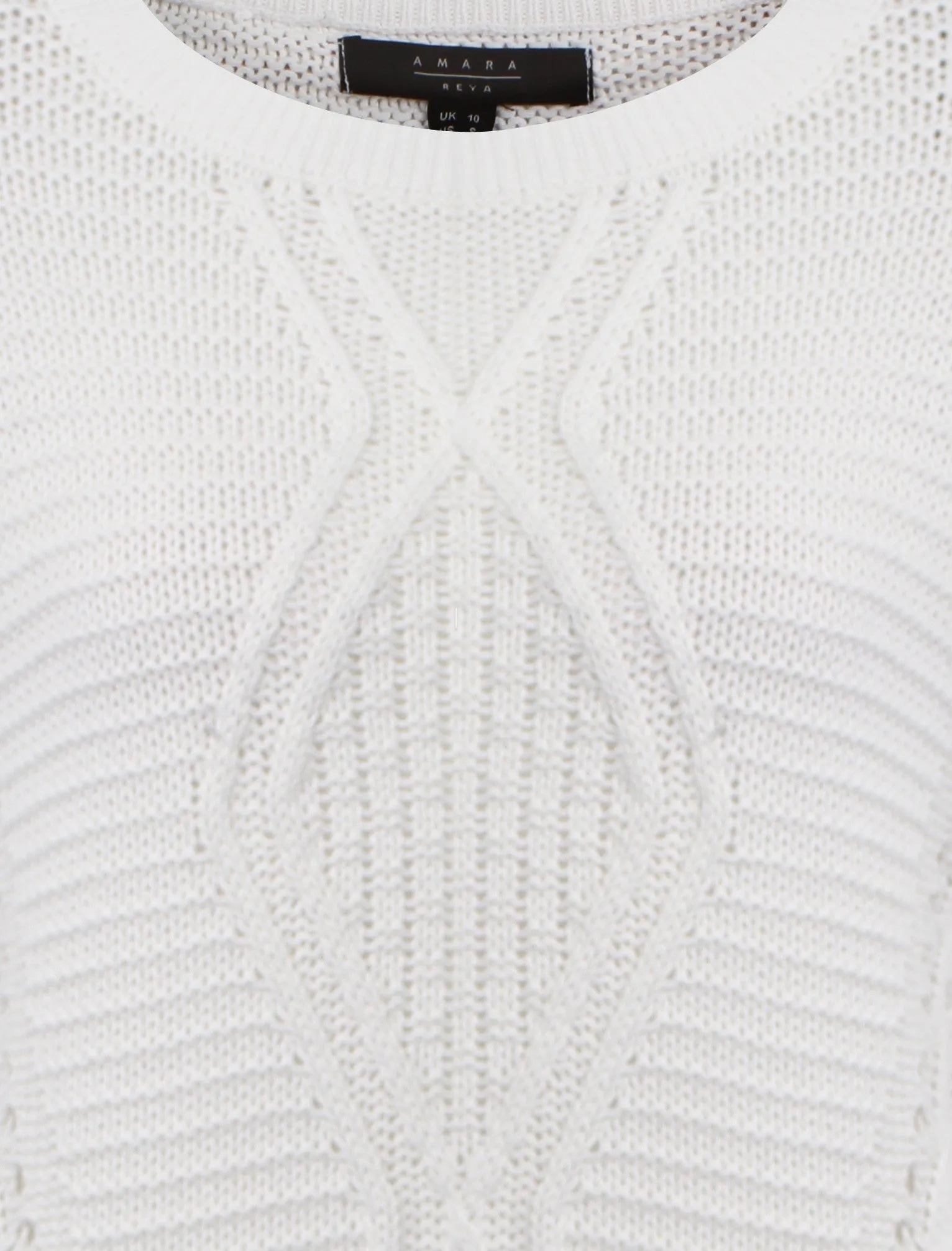 Amara Reya Yew white jumper