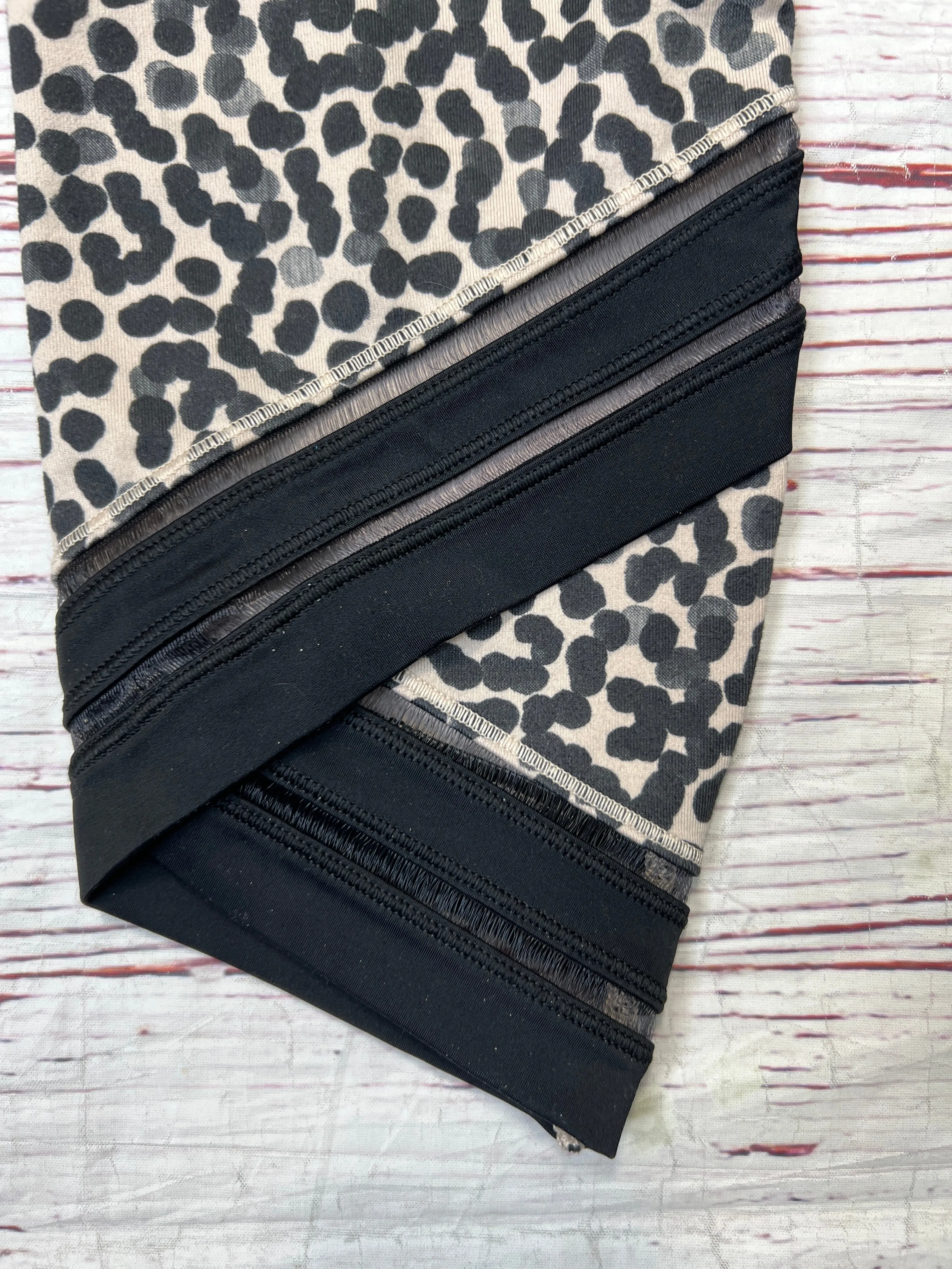 Athletic Pants By Lululemon  Size: M