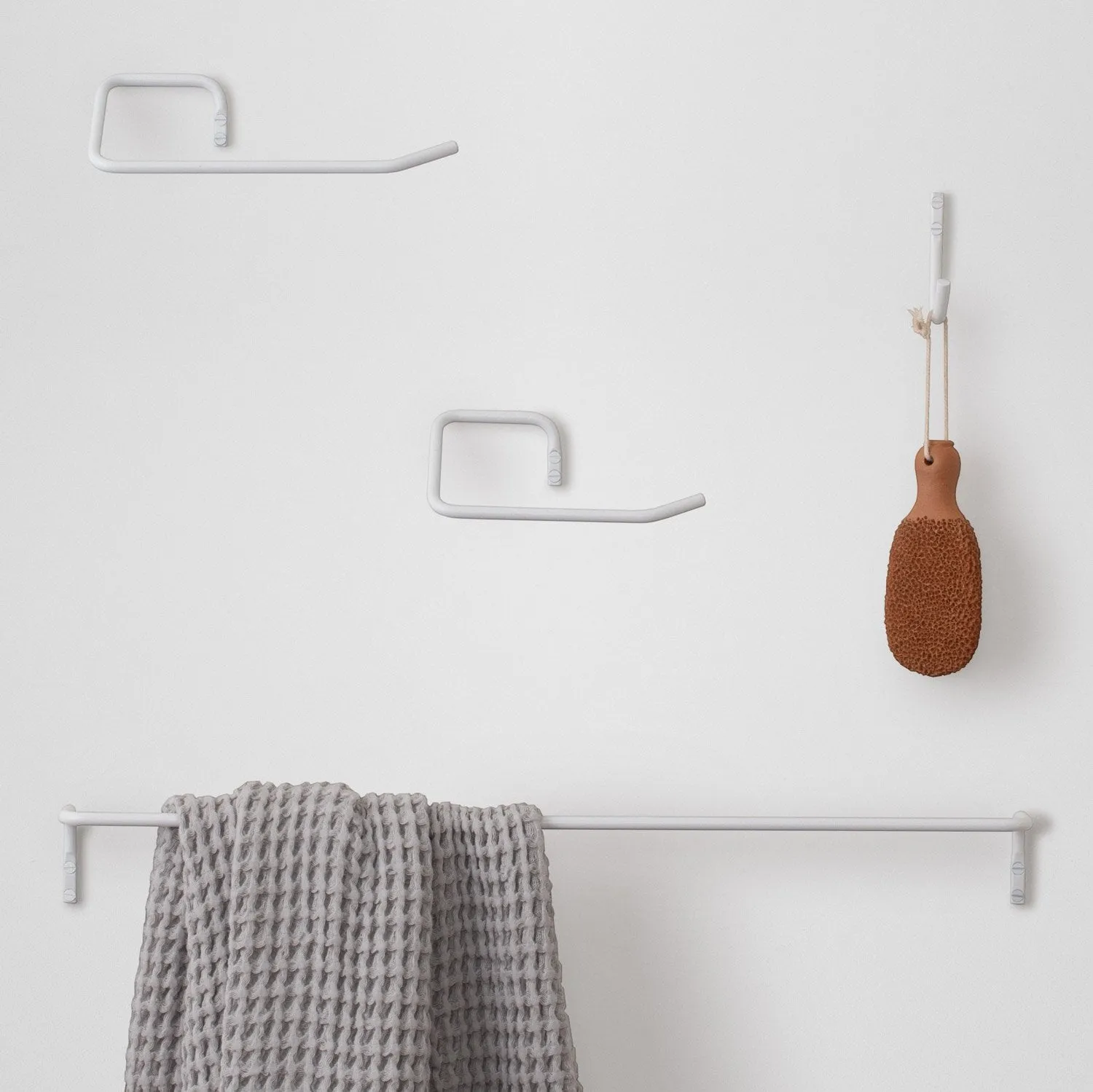Mara Bathroom Hardware Set