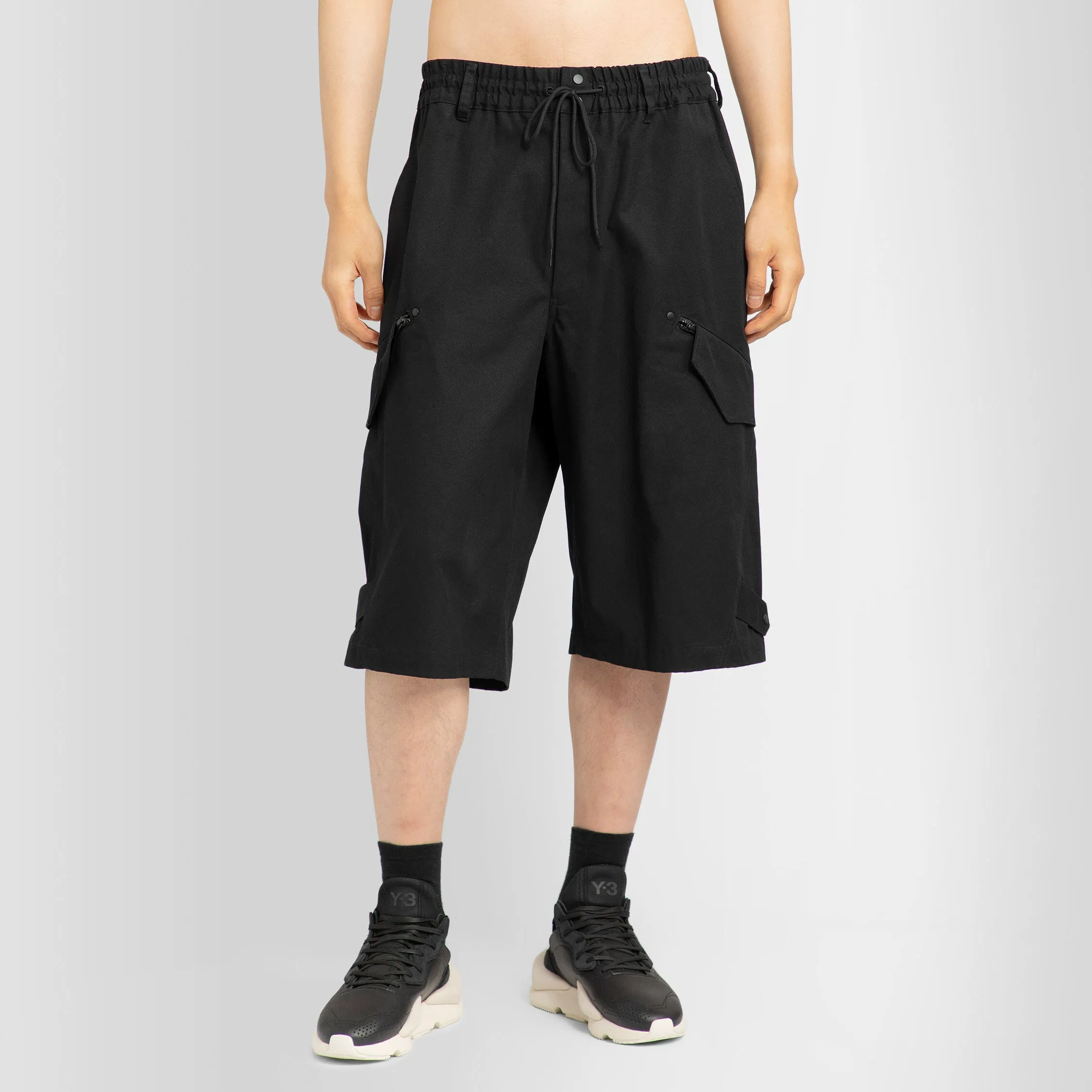 Y-3 MAN BLACK SHORTS & SKIRTS